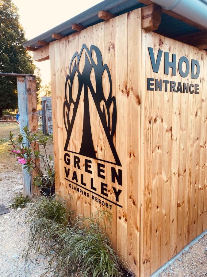 Greenvalleyglamping Sesce Pri Preboldu Luaran gambar
